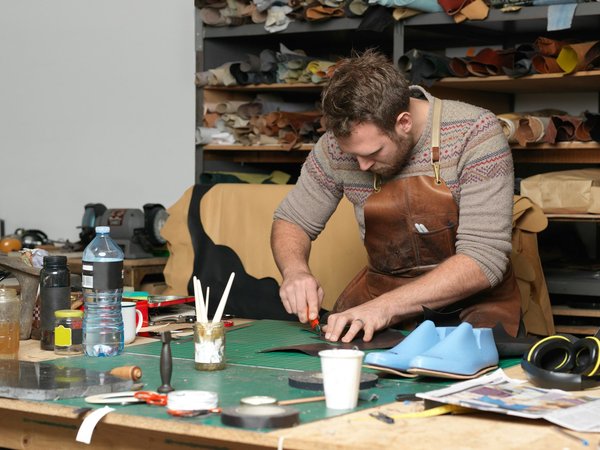 Quel est le statut commercial d'un artisan en France ?